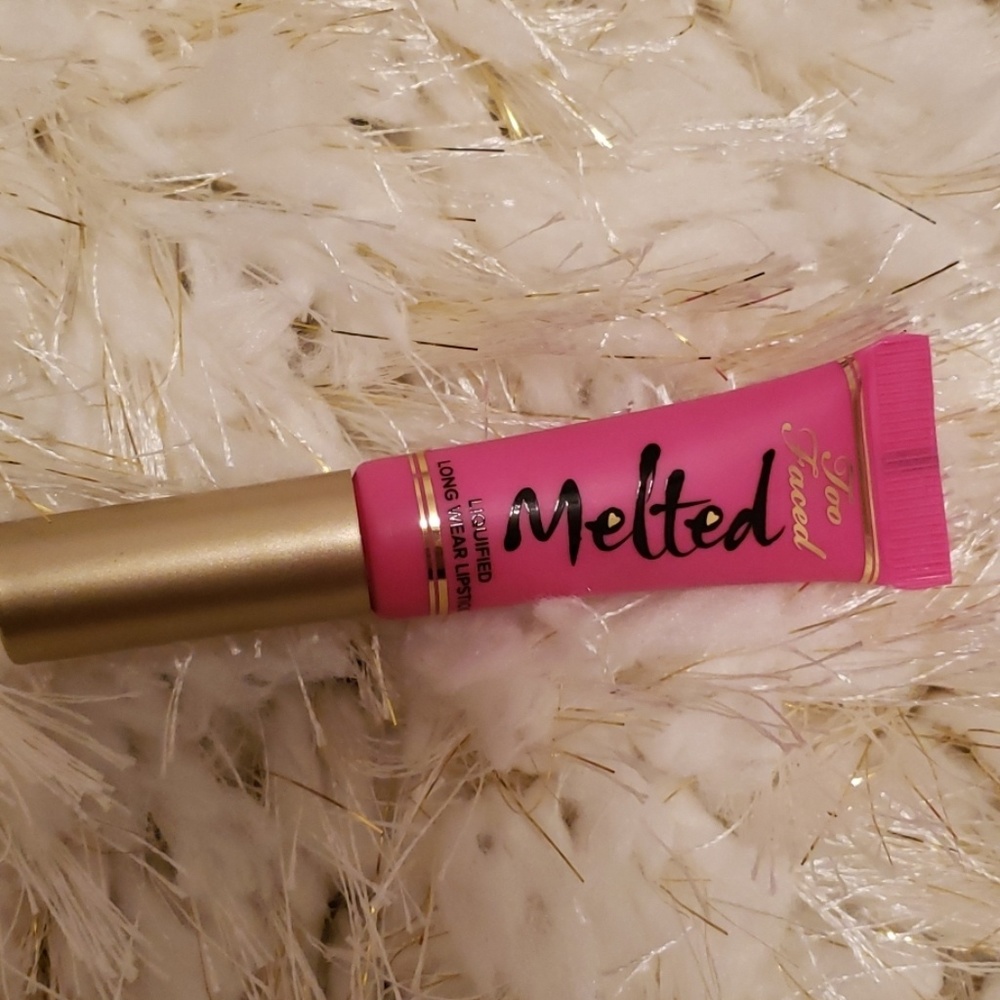 Too Faced Lipstick